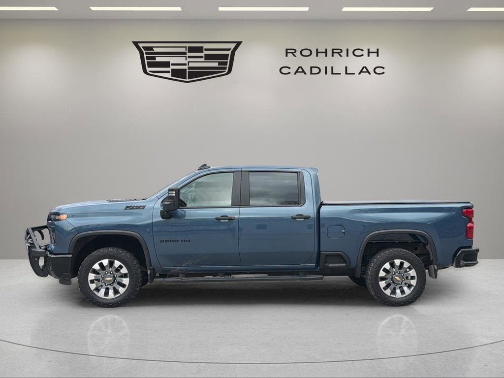 Used 2024 Chevrolet Silverado 2500 Custom w/ Custom Value Package image 9