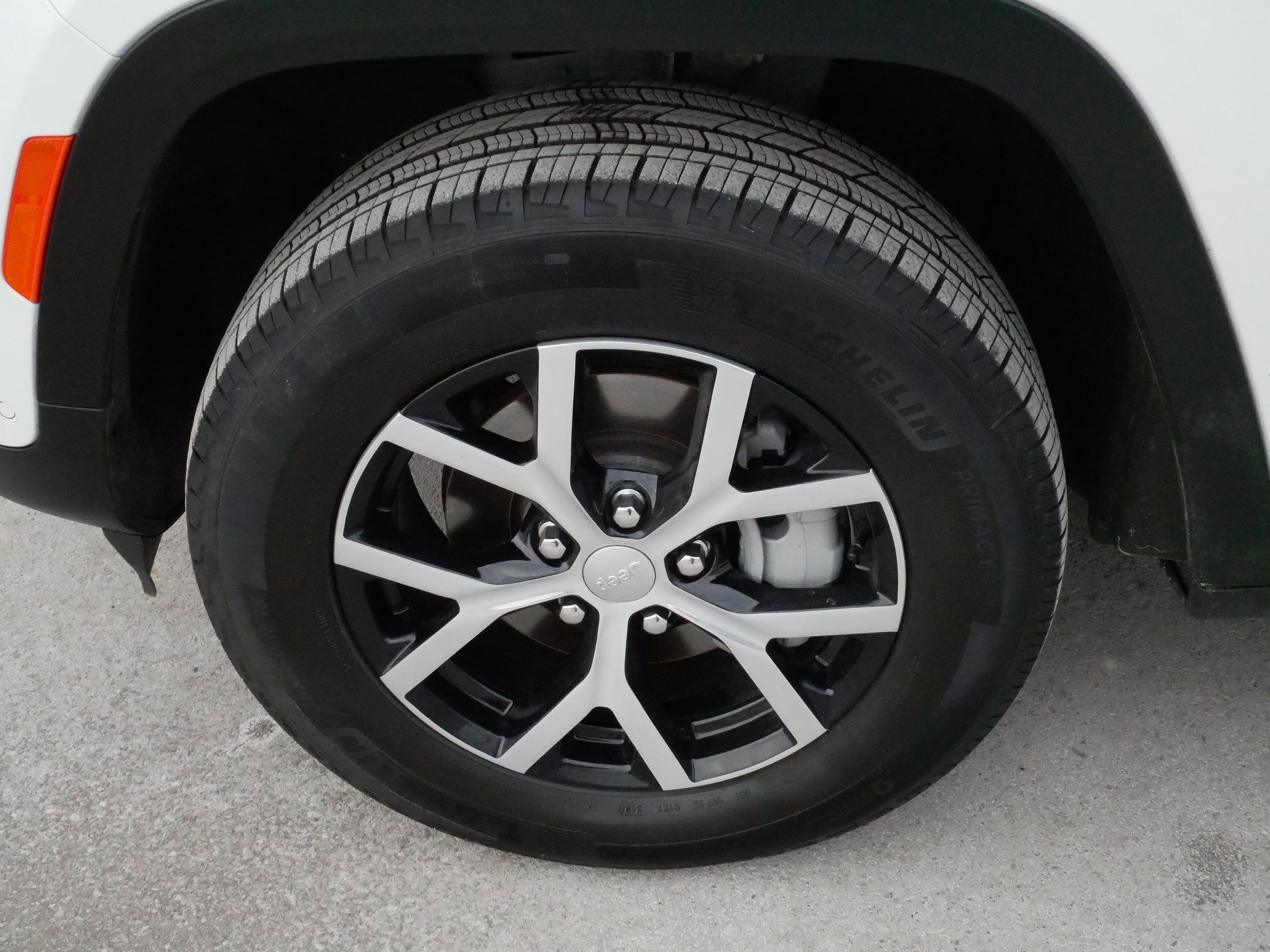 Used 2025 Jeep Grand Cherokee Limited w/ Luxury Tech Group II image 15