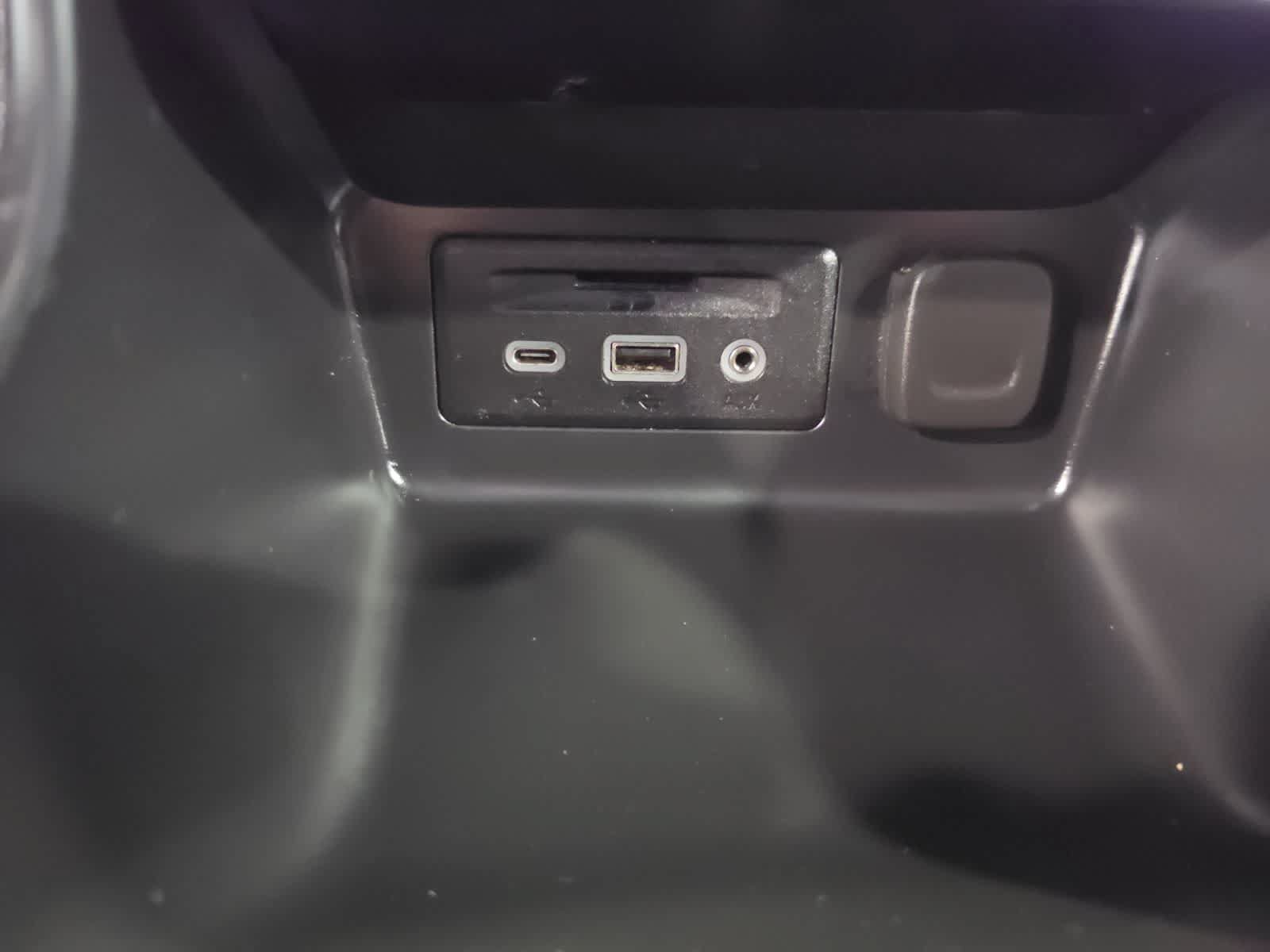Used 2021 GMC Terrain SLT FWD image 24