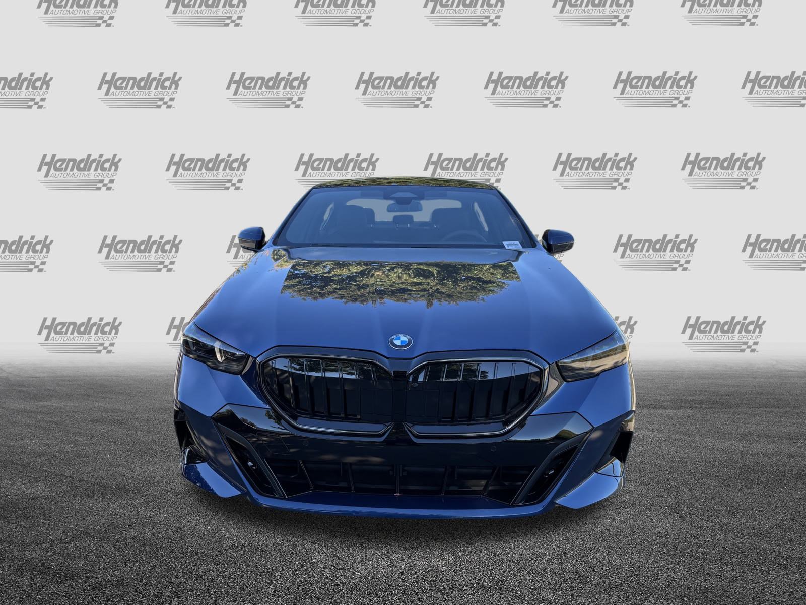 Used 2026 BMW 530i xDrive image 3