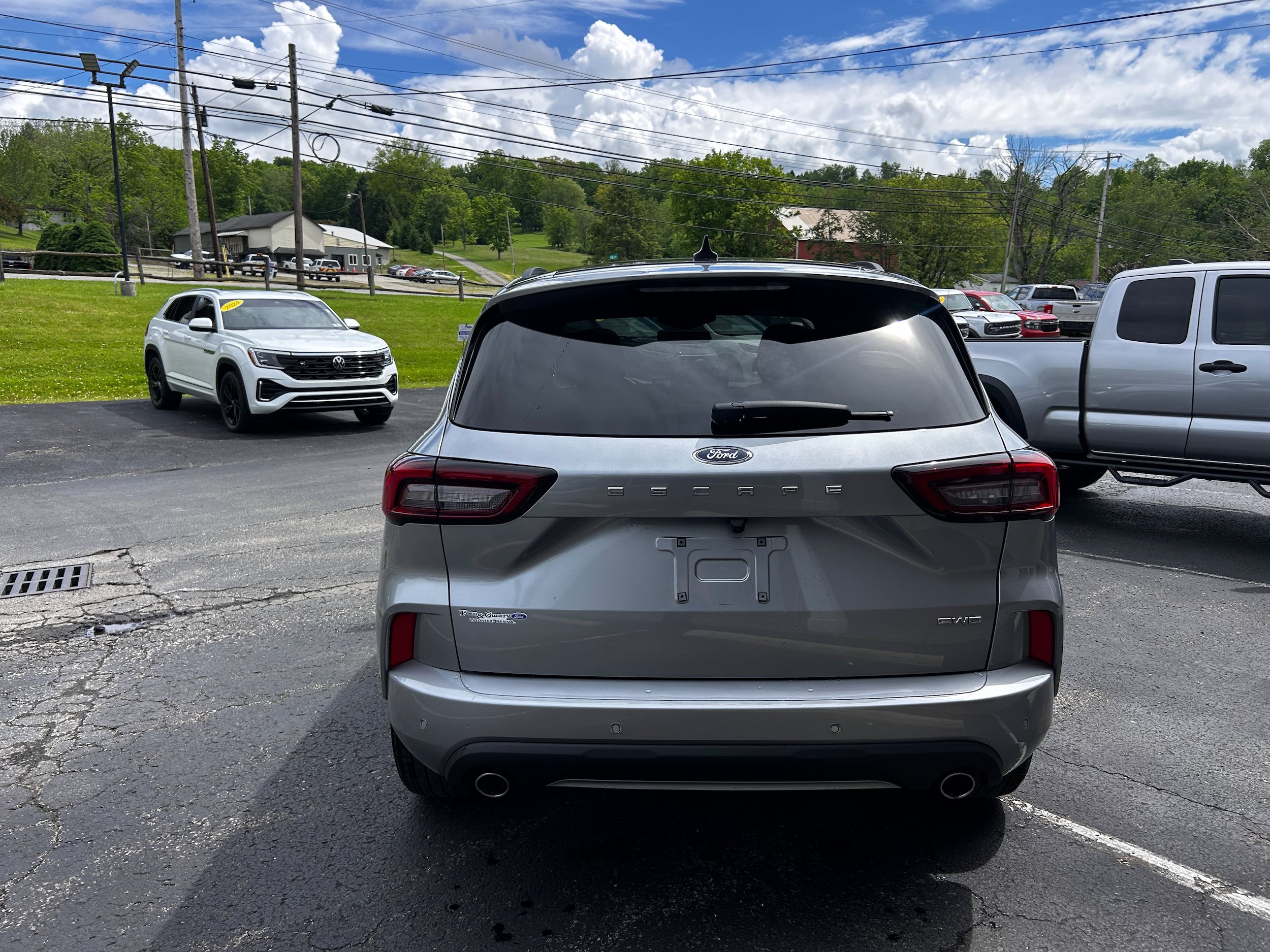 Used 2023 Ford Escape ST-Line Elite w/ Premium Technology Package AWD/4WD image 11