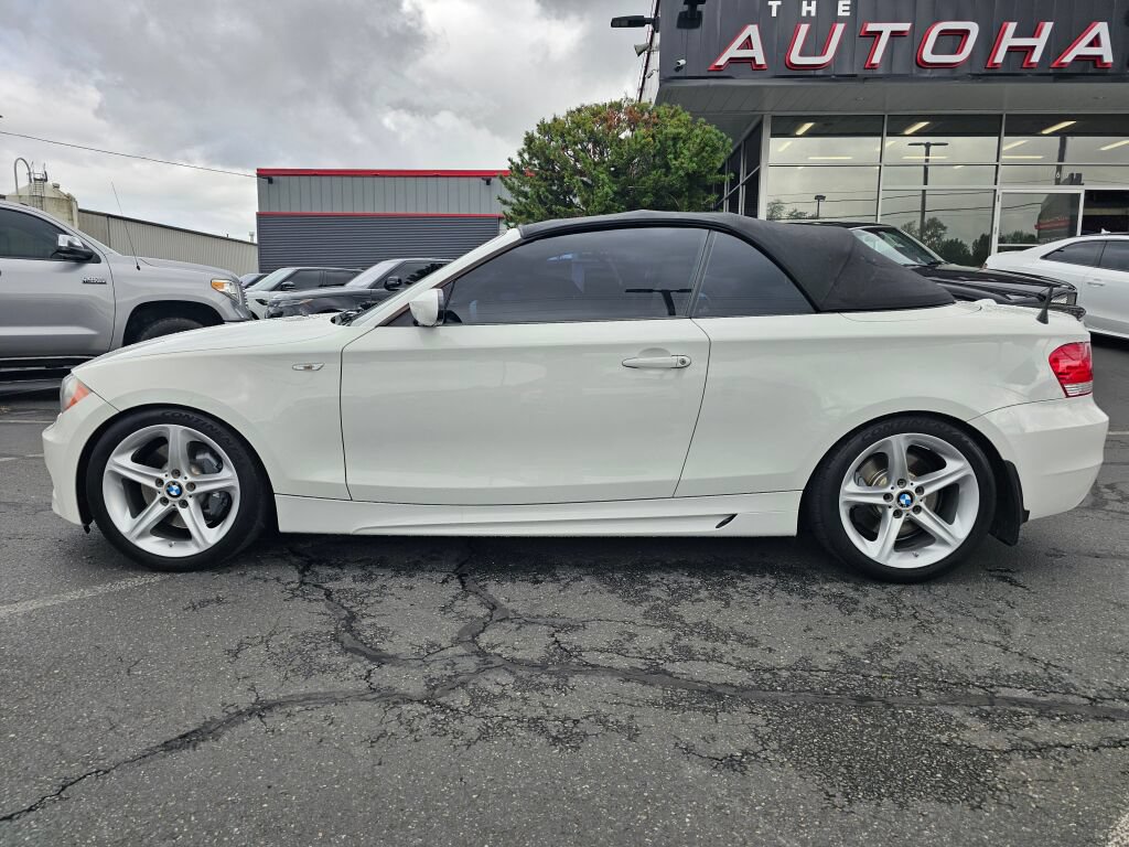 Used 2008 BMW 135i Convertible RWD image 31