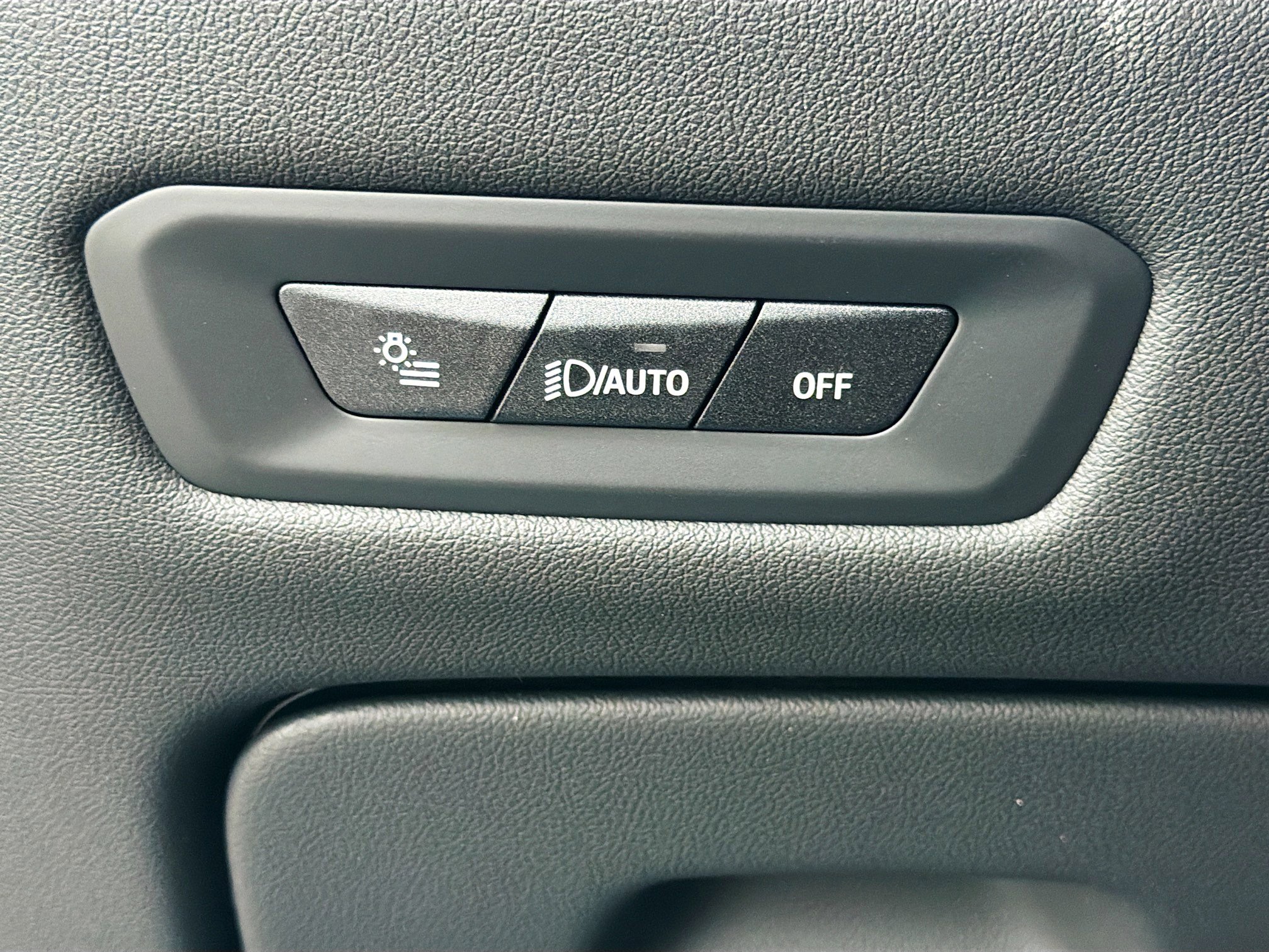 New 2026 BMW X5 xDrive50e w/ Executive Package image 36