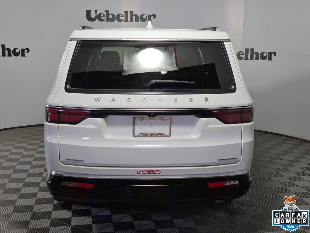 Used 2023 Jeep Wagoneer L Series II AWD/4WD image 6