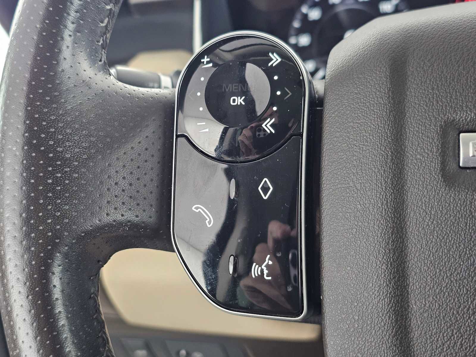 Used 2018 Land Rover Range Rover Sport HSE image 27