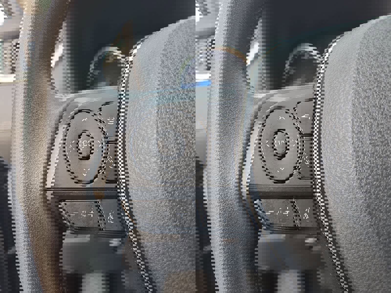 Used 2021 Toyota RAV4 XLE Premium image 24