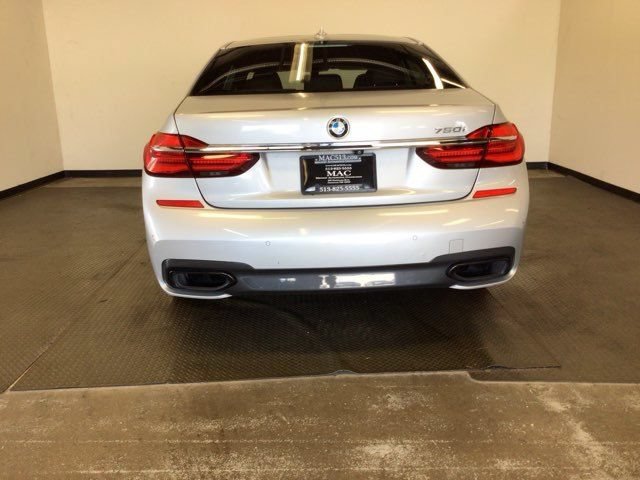 Used 2018 BMW 750i RWD image 5