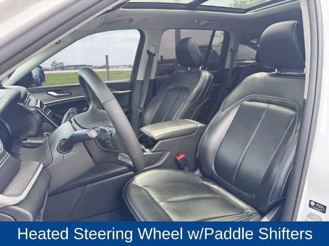 Used 2023 Jeep Grand Cherokee Limited RWD image 11