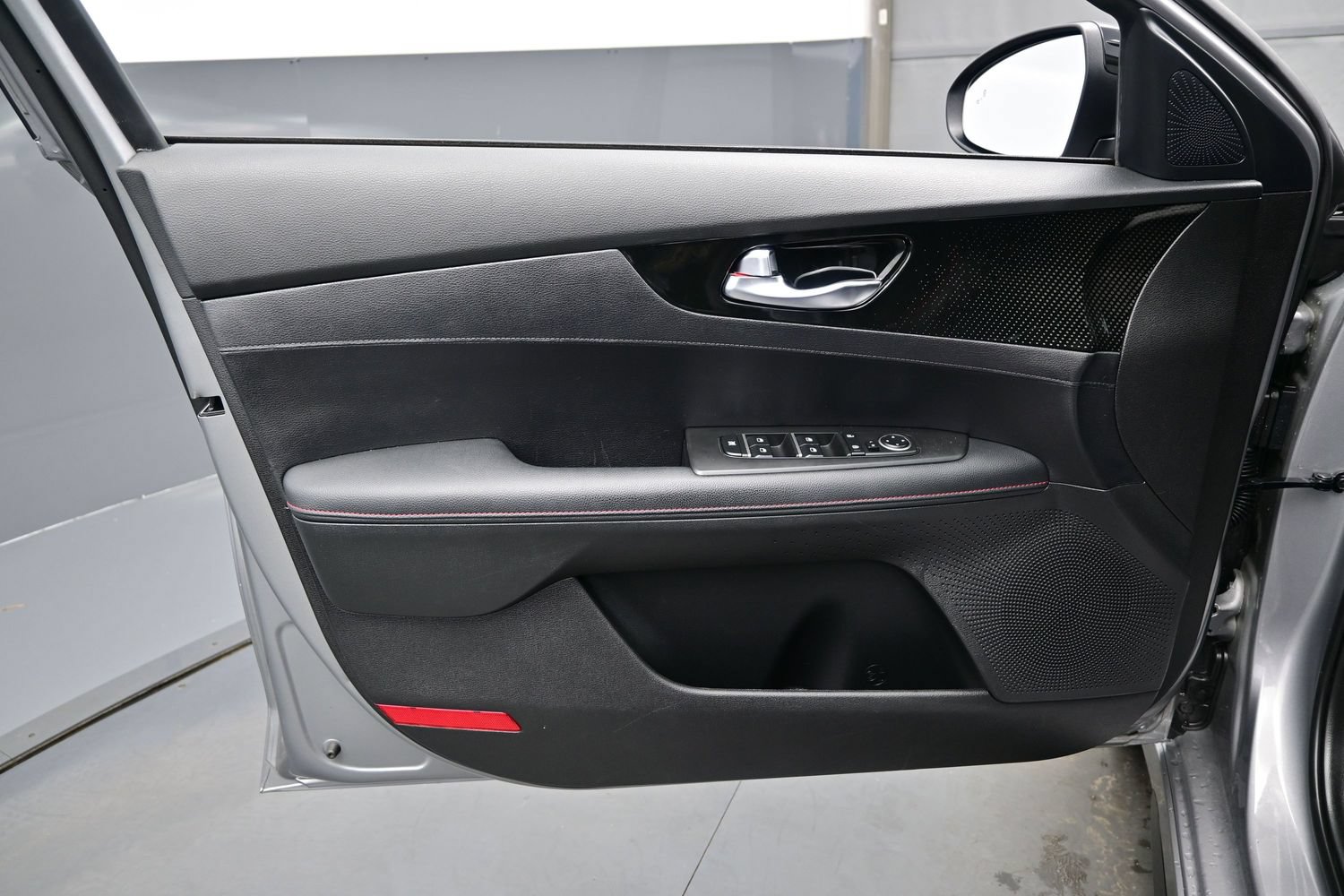 Used 2024 Kia Forte GT FWD image 9