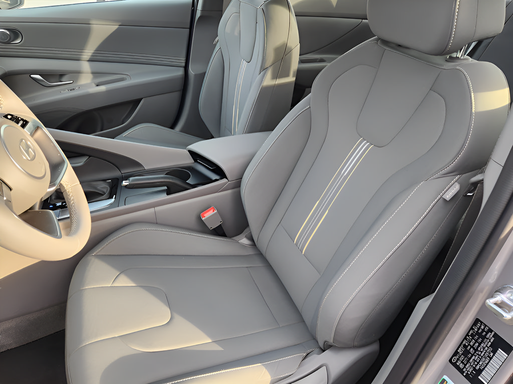 New 2026 Hyundai Elantra Sport w/ Cargo Package FWD image 13