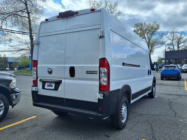 Used 2024 RAM ProMaster 2500 w/ Convenience Group image 8