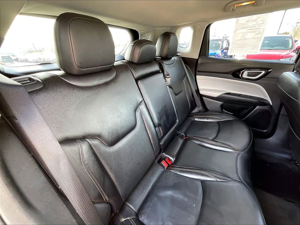 Used 2022 Jeep Compass Limited image 15