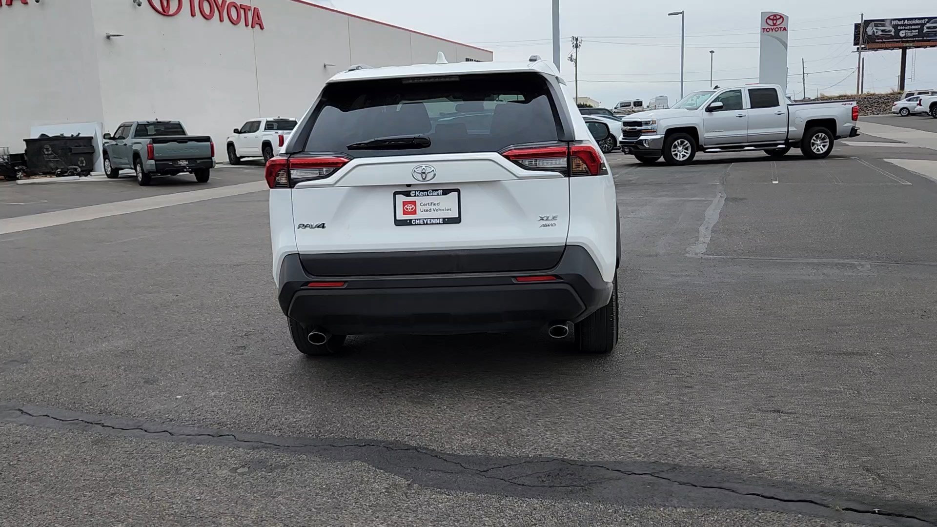 Certified 2025 Toyota RAV4 XLE AWD/4WD image 3