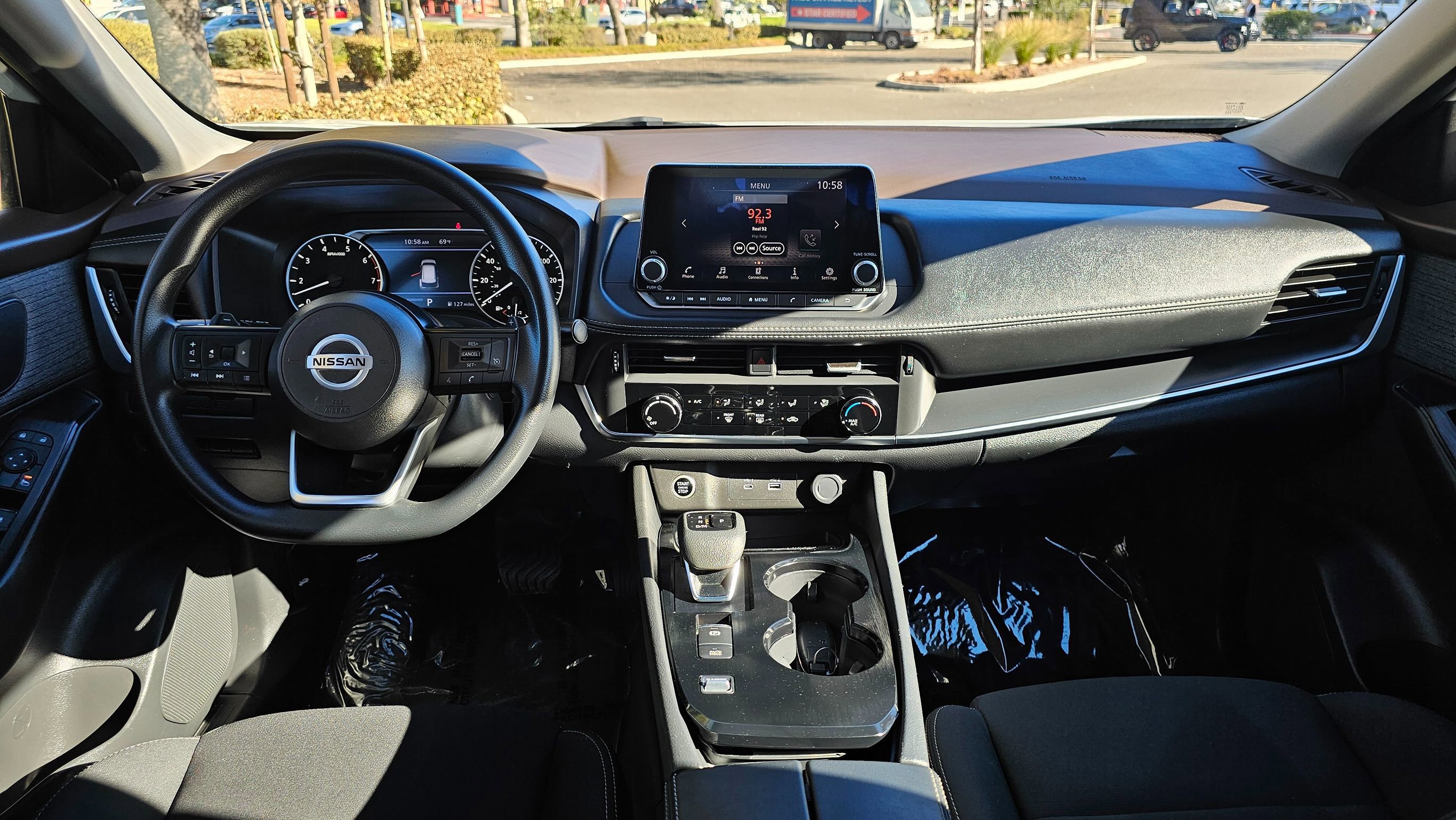 Used 2023 Nissan Rogue S FWD image 19