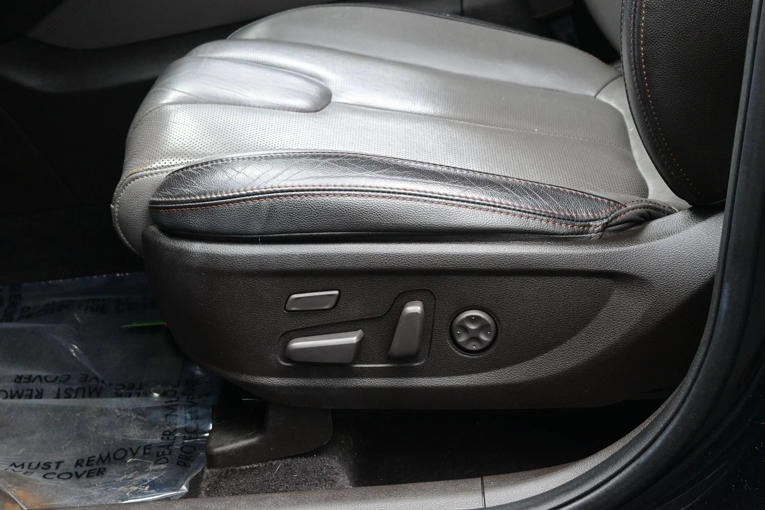 Used 2020 Hyundai Santa Fe Limited FWD image 11