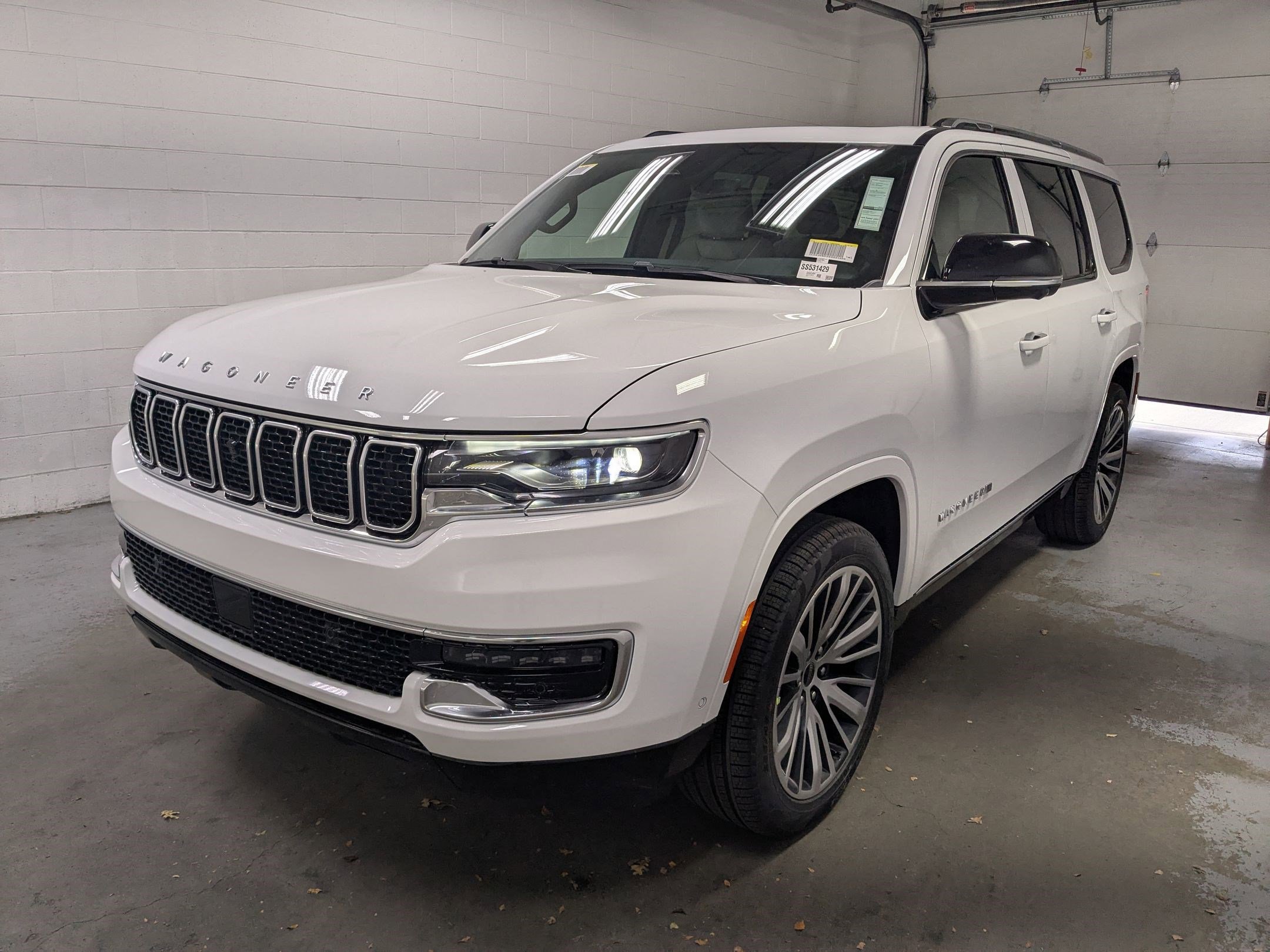 New 2025 Jeep Wagoneer Series II image 9