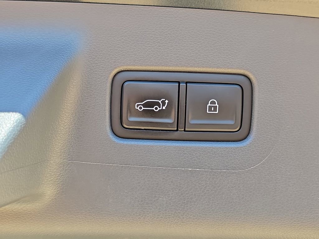 Used 2025 Hyundai Santa Fe Limited image 14