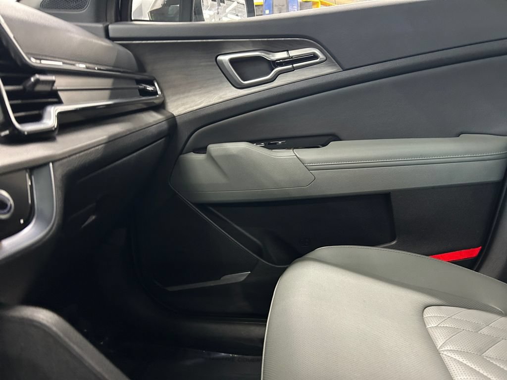 Used 2024 Kia Sportage X-Line w/ X-Line Premium Package AWD/4WD image 29