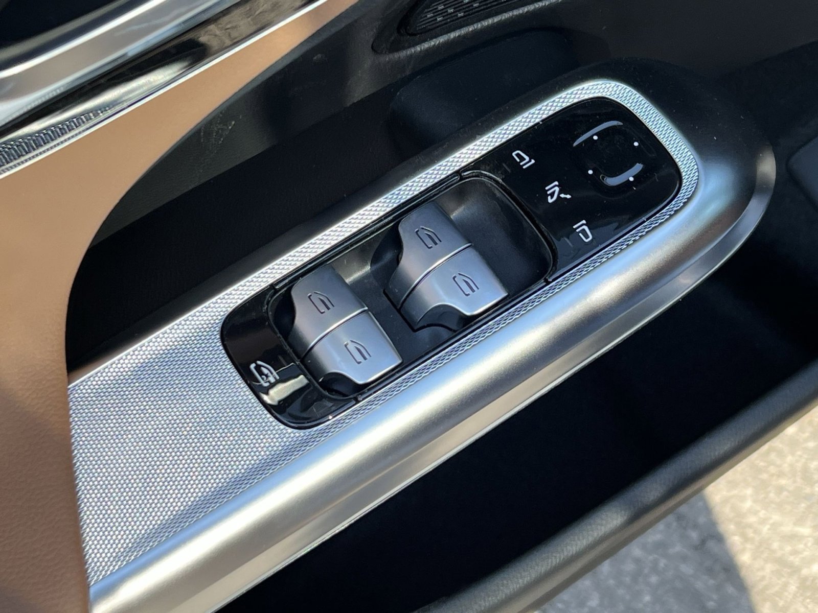 New 2026 Mercedes-Benz E 350 4MATIC Sedan image 13