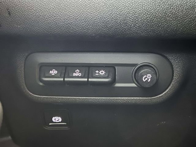 Used 2022 GMC Terrain SLT w/ Tech Package image 31