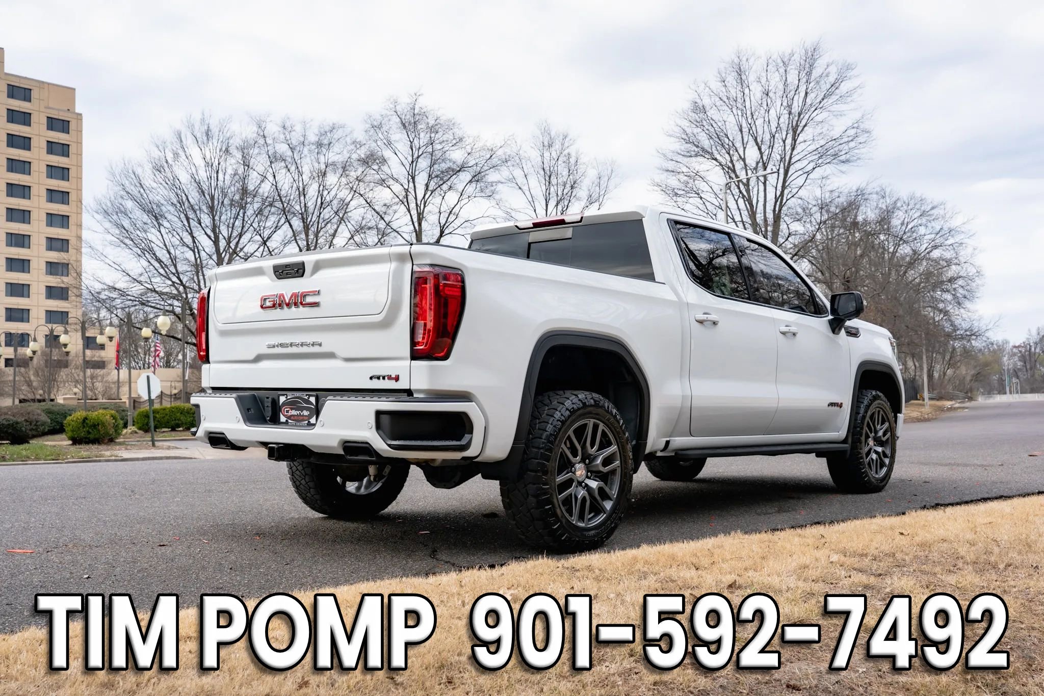 Used 2022 GMC Sierra 1500 AT4 w/ AT4 Premium Package image 5