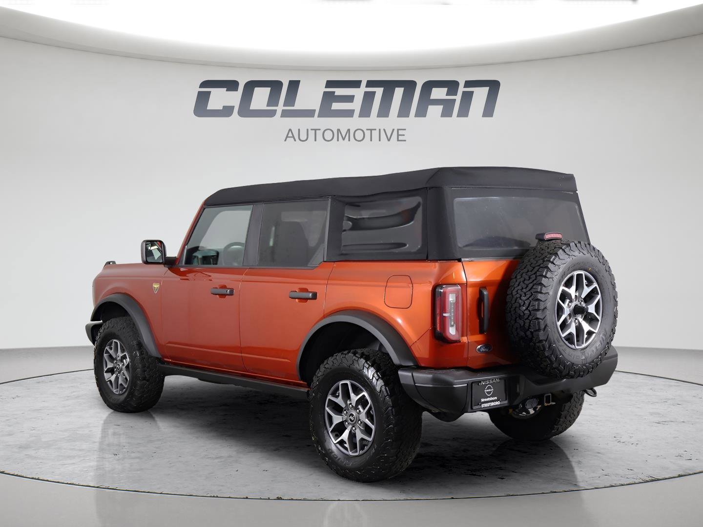 Used 2023 Ford Bronco Badlands image 3