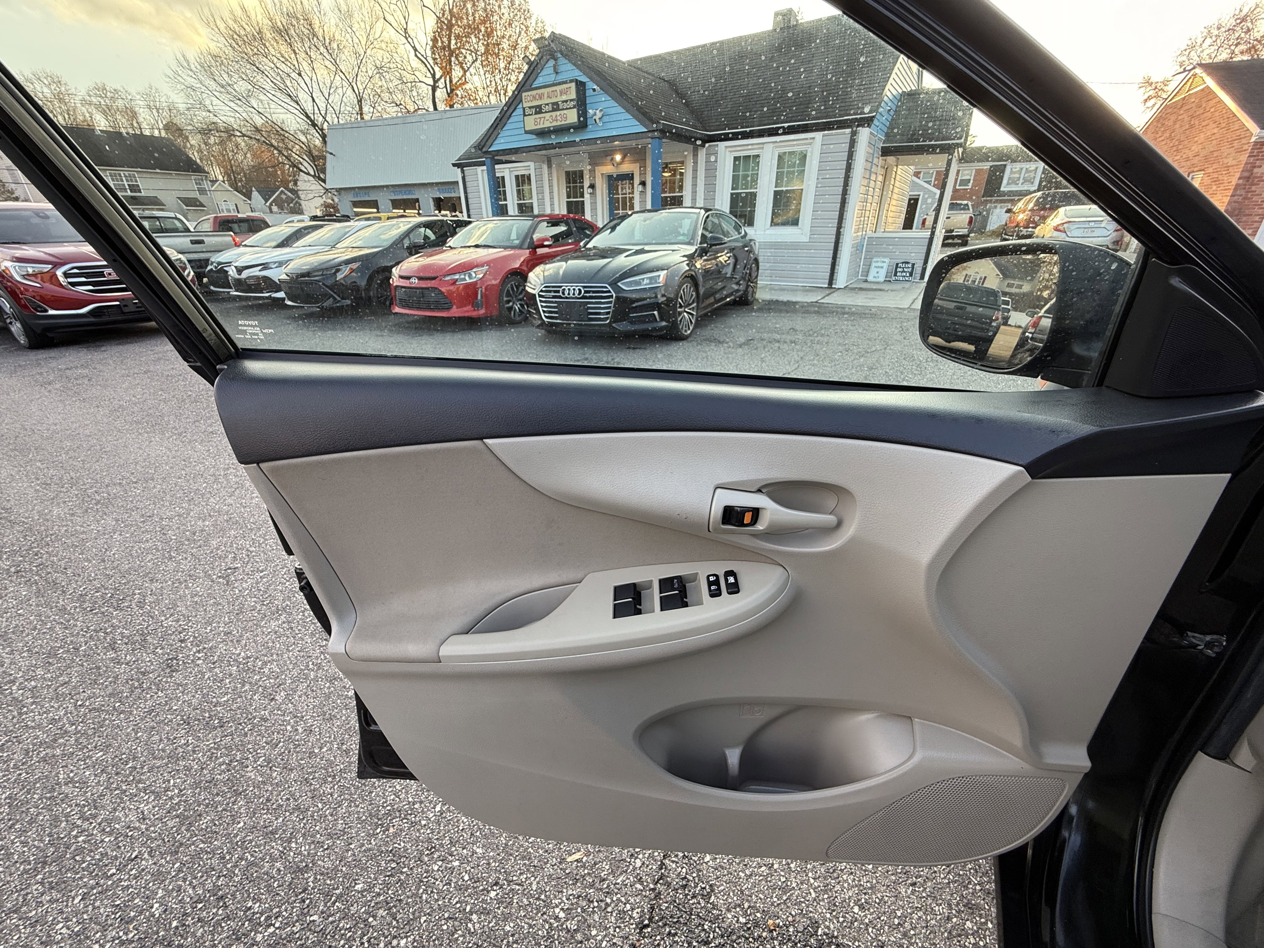 Used 2012 Toyota Corolla L image 12