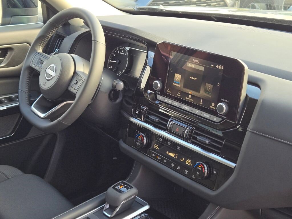 New 2025 Nissan Pathfinder SV w/ Cargo Package image 11