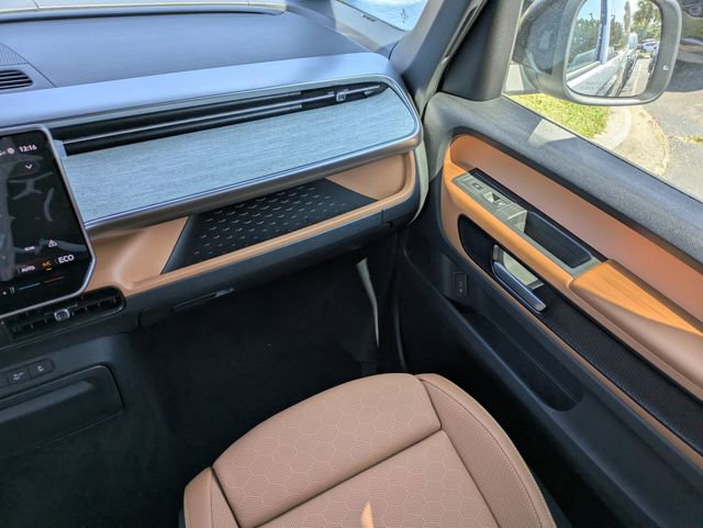New 2025 Volkswagen ID. Buzz 1st Edition RWD image 17
