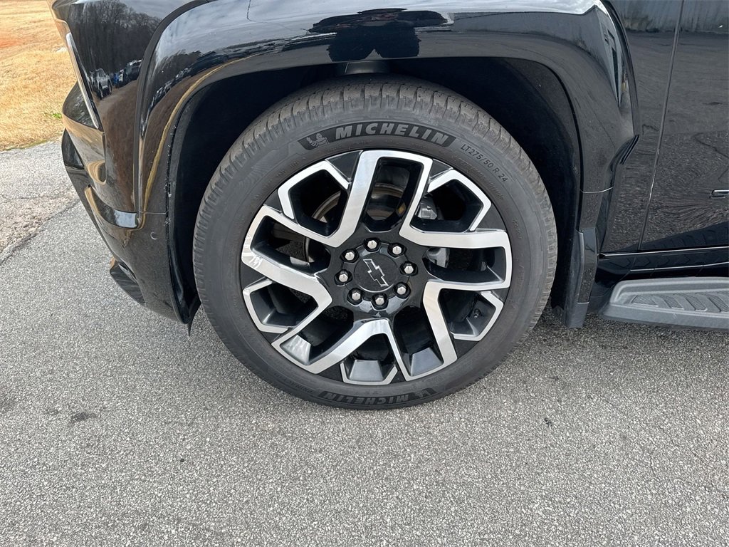 Used 2024 Chevrolet Silverado EV RST image 12