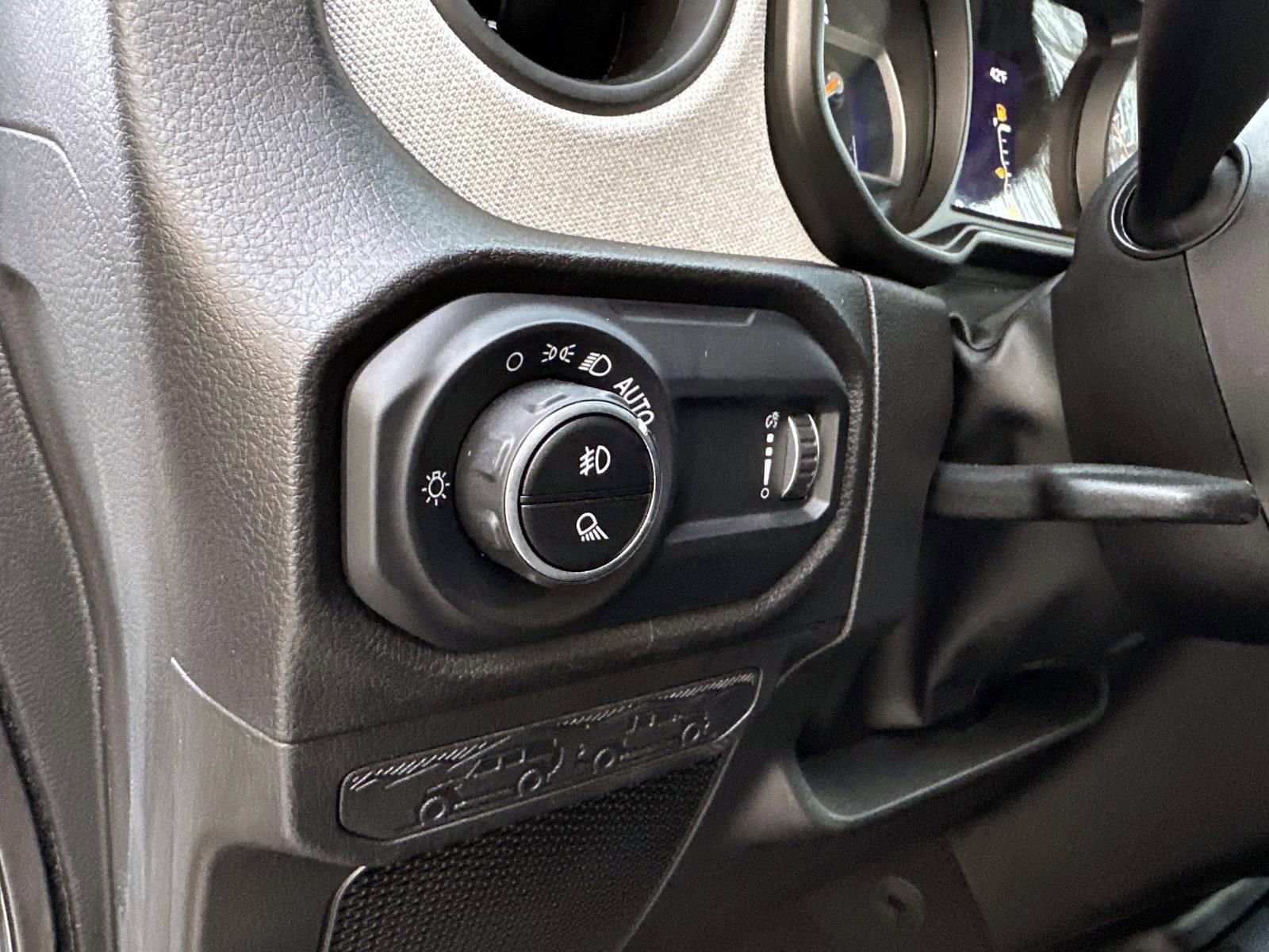 Used 2024 Jeep Gladiator Sport image 14