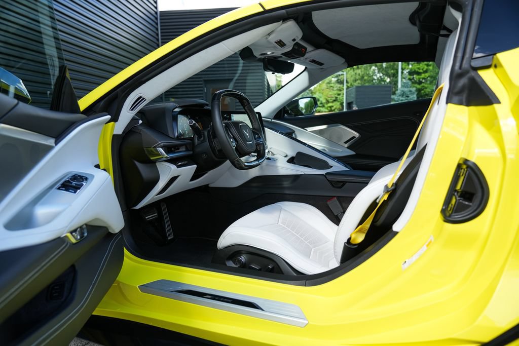 Used 2023 Chevrolet Corvette Z06 w/ Engine Appearance Package RWD image 23