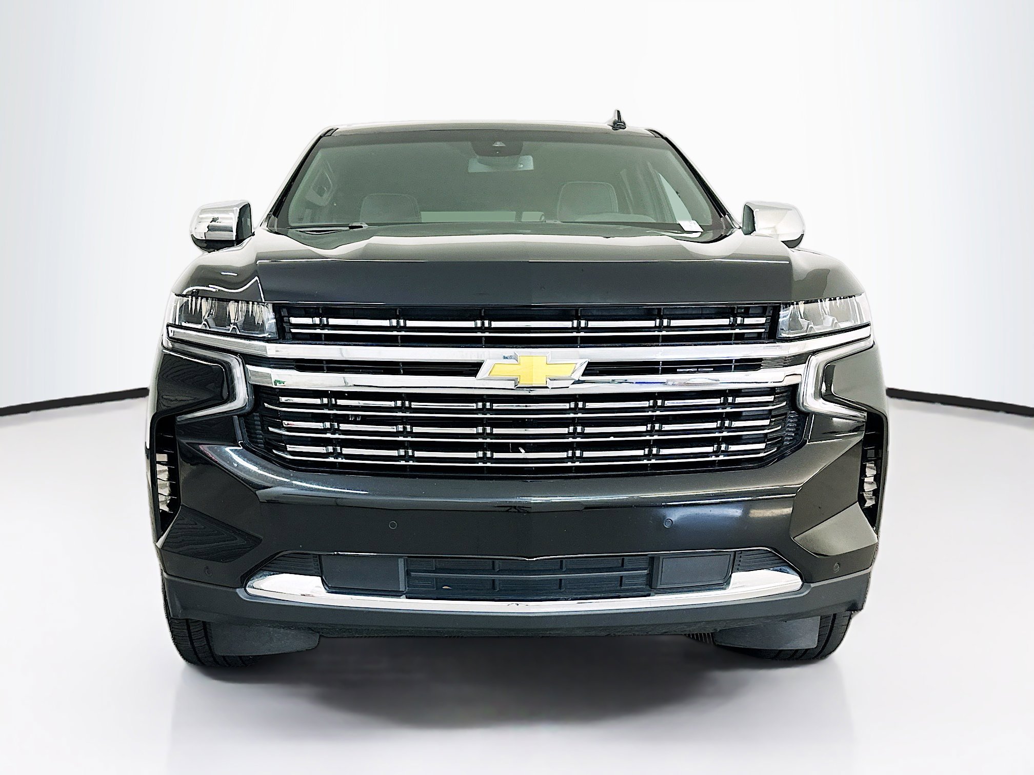 Used 2024 Chevrolet Tahoe Premier image 2