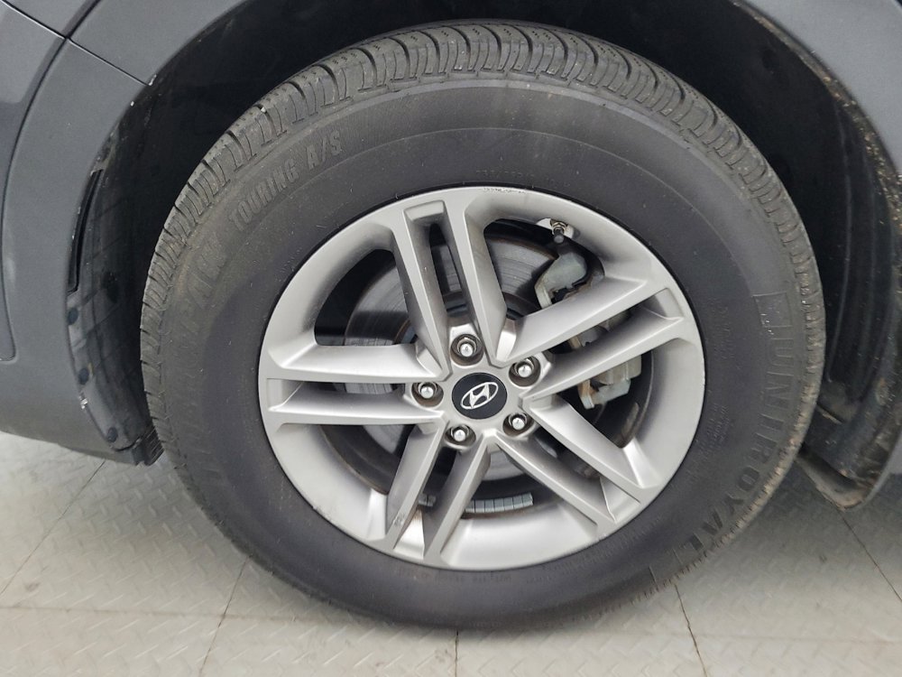 Used 2018 Hyundai Santa Fe Sport w/ 2.4L Value Package 02 FWD image 31