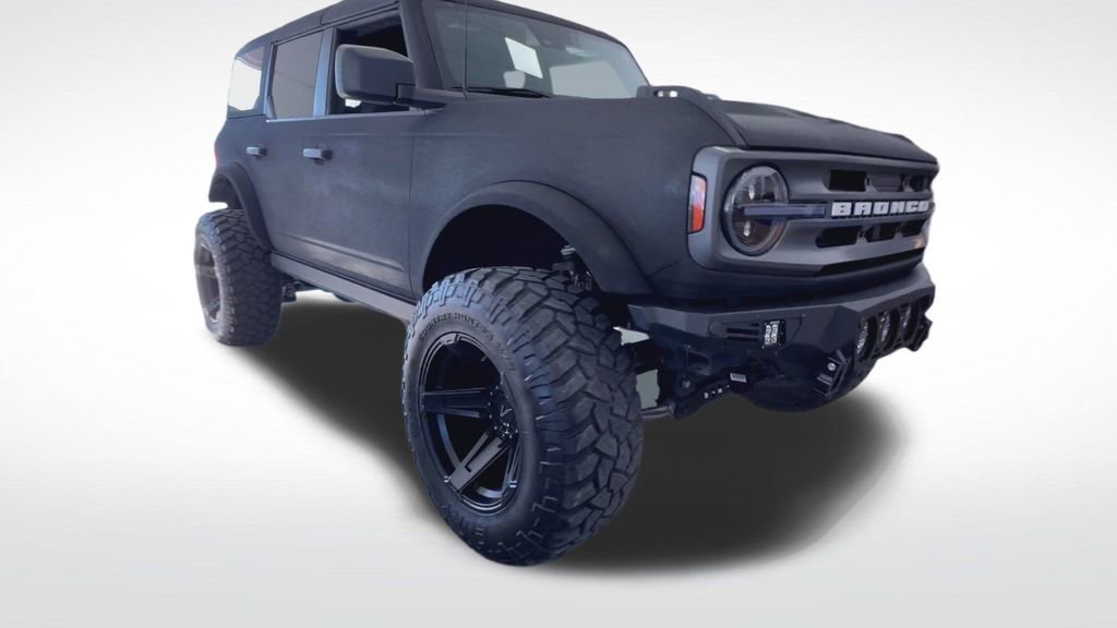 Used 2024 Ford Bronco Big Bend image 9