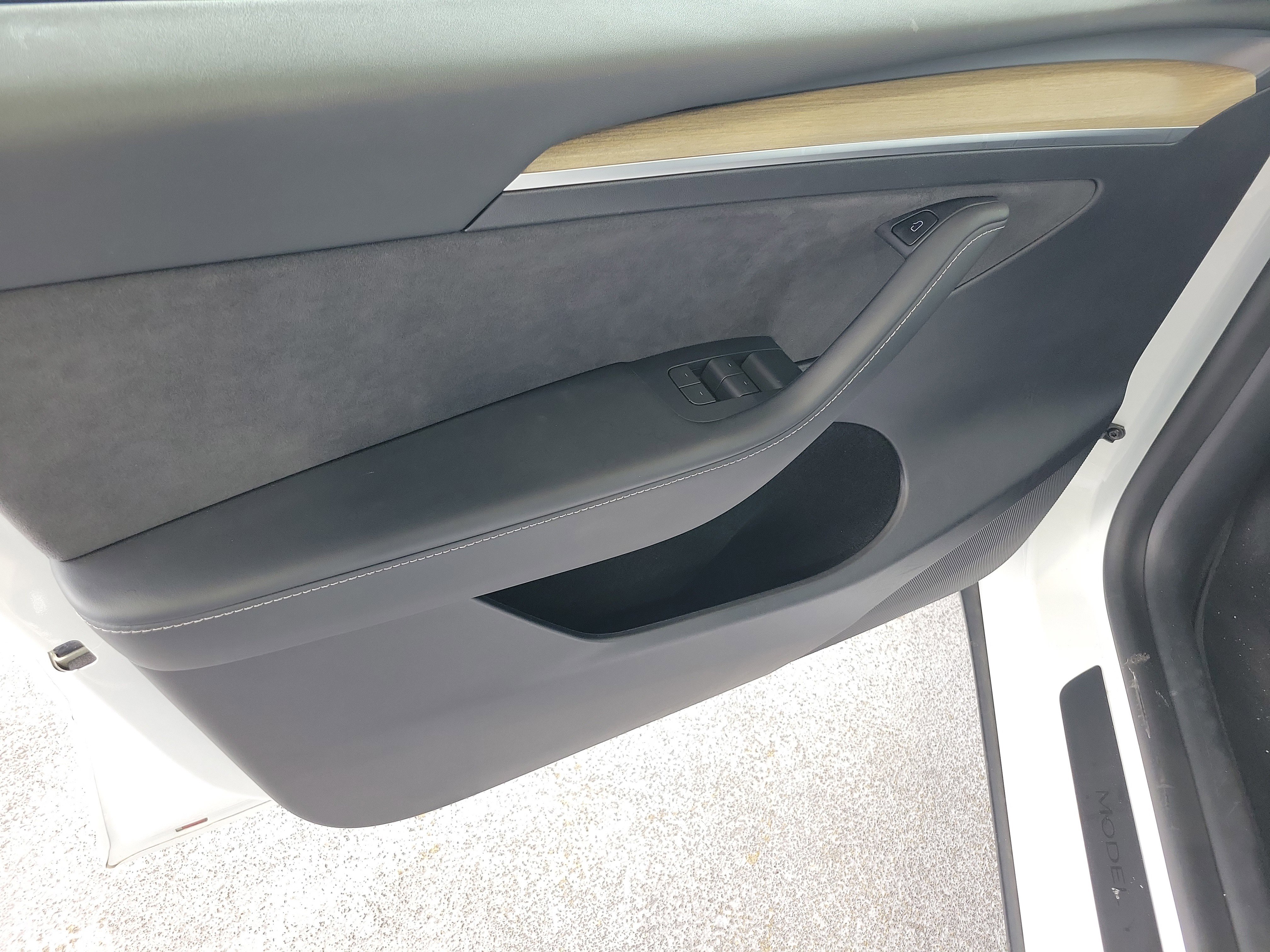 Used 2023 Tesla Model Y Long Range image 14