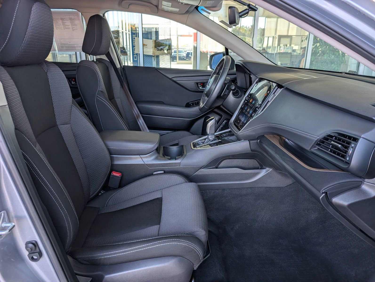 Used 2022 Subaru Outback Premium image 27