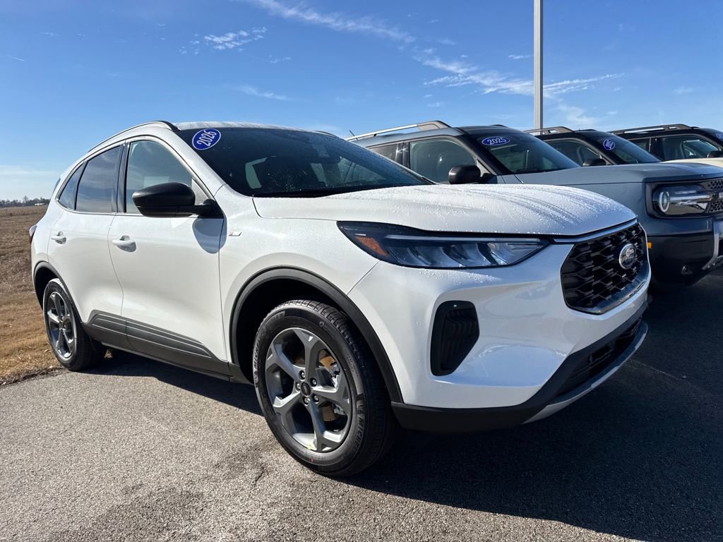 New 2026 Ford Escape ST-Line image 10