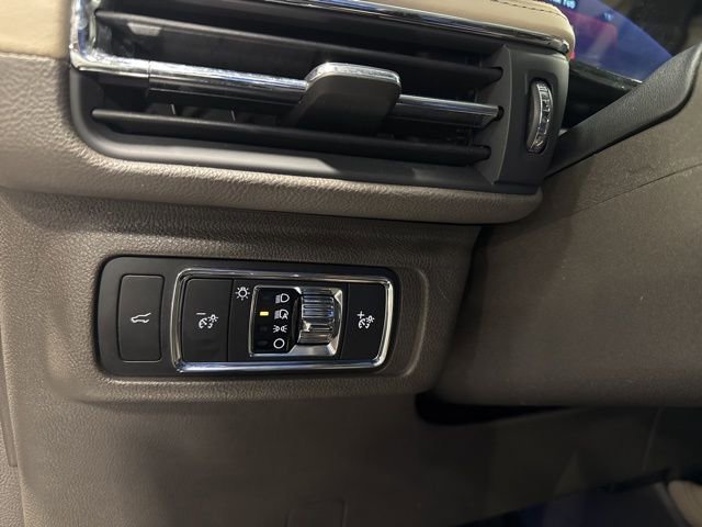 Used 2022 Lincoln Corsair Reserve w/ Equipment Group 201A image 15