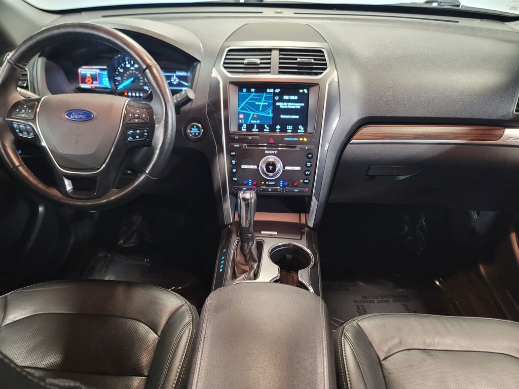 Used 2017 Ford Explorer Limited image 25