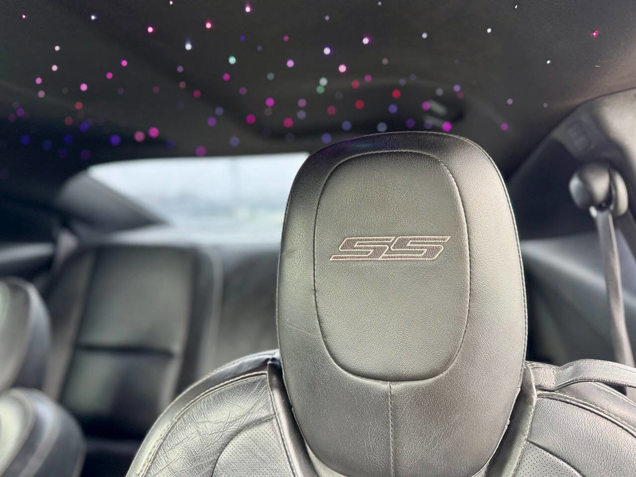 Used 2010 Chevrolet Camaro SS w/ RS Package image 2