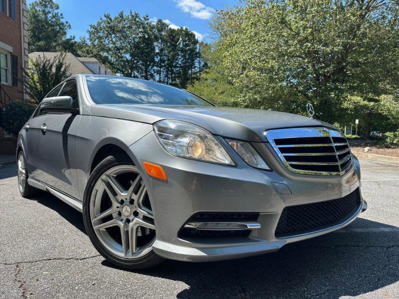 Used 2013 Mercedes-Benz E 350 4MATIC Sedan image 6