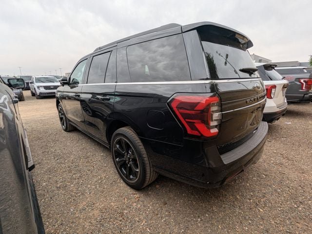 Certified 2024 Ford Expedition Limited AWD/4WD image 10