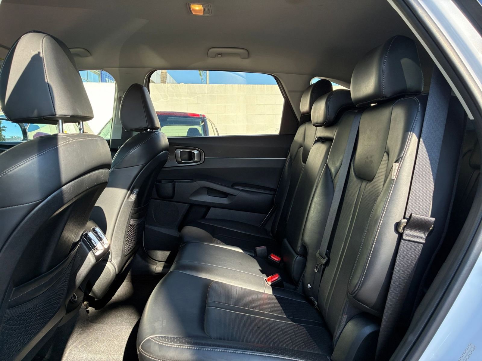 Used 2024 Kia Sorento S FWD image 28