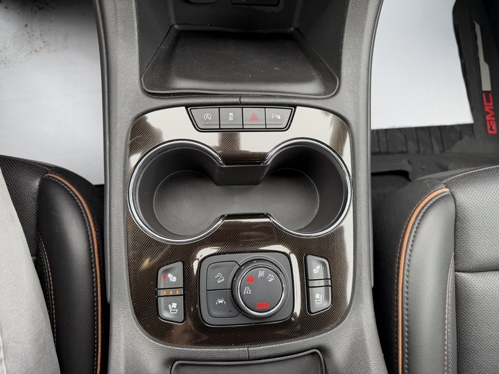 Used 2023 GMC Acadia AT4 w/ Technology Package image 28