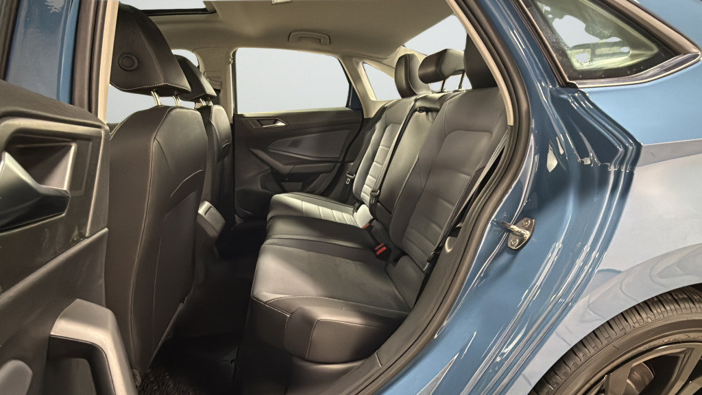 New 2026 Volkswagen Jetta SE FWD image 33