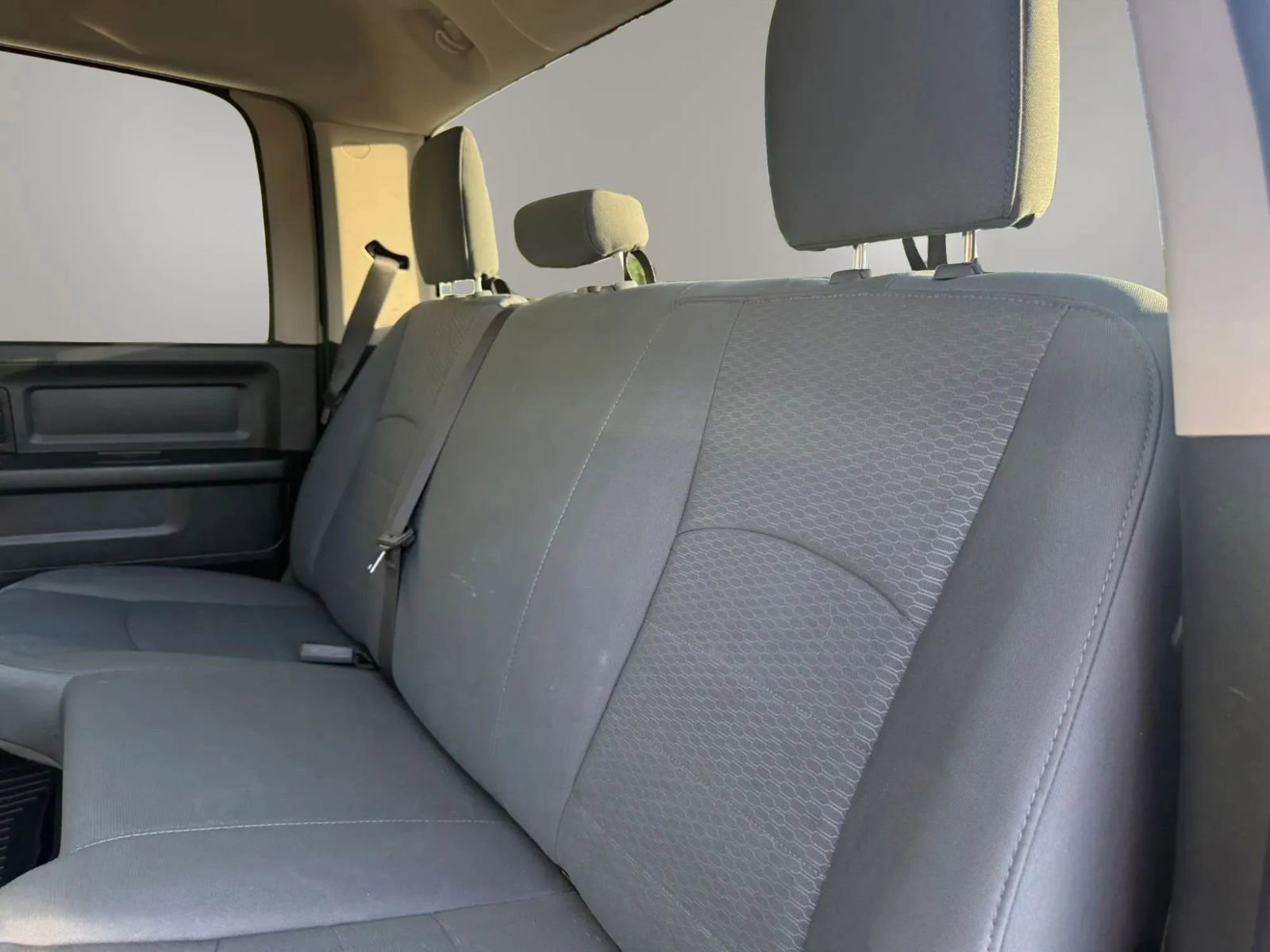 Used 2018 RAM 1500 Express w/ Express Value Package AWD/4WD image 32