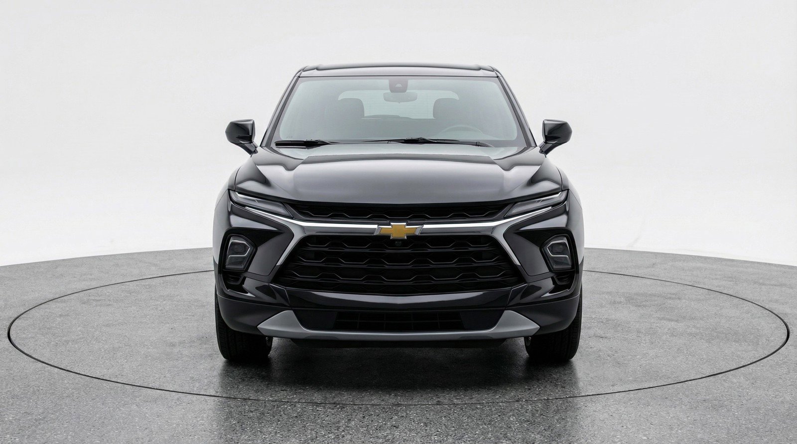 Used 2025 Chevrolet Blazer LT image 2