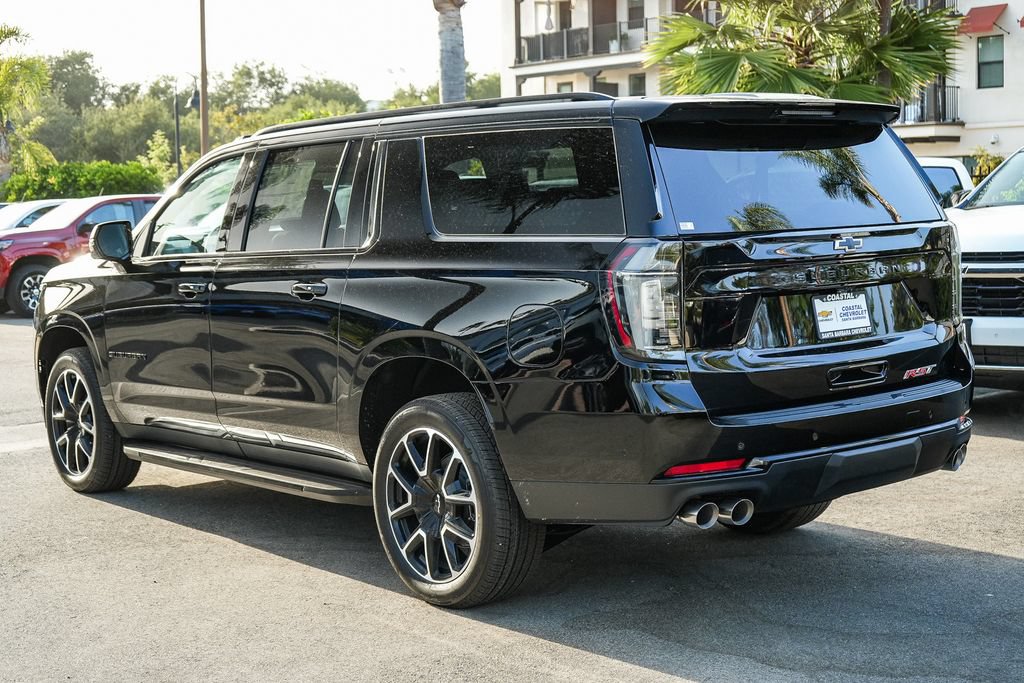 New 2026 Chevrolet Suburban RST w/ Comfort Package AWD/4WD image 4