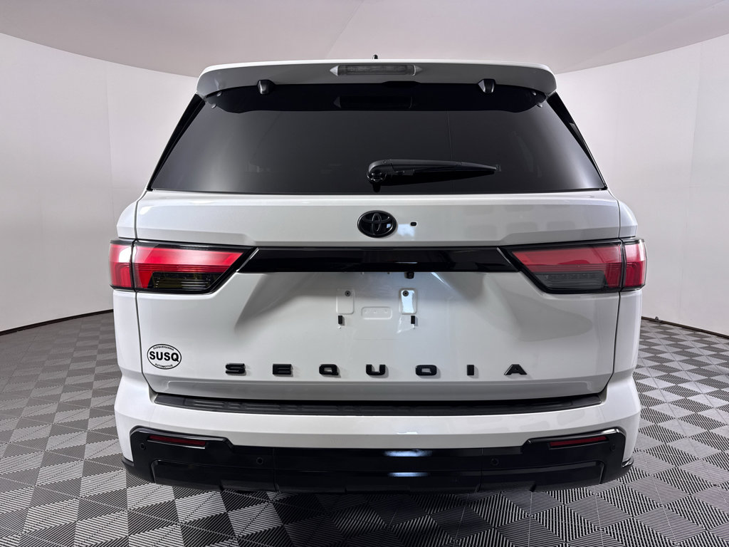 Used 2024 Toyota Sequoia Platinum image 9